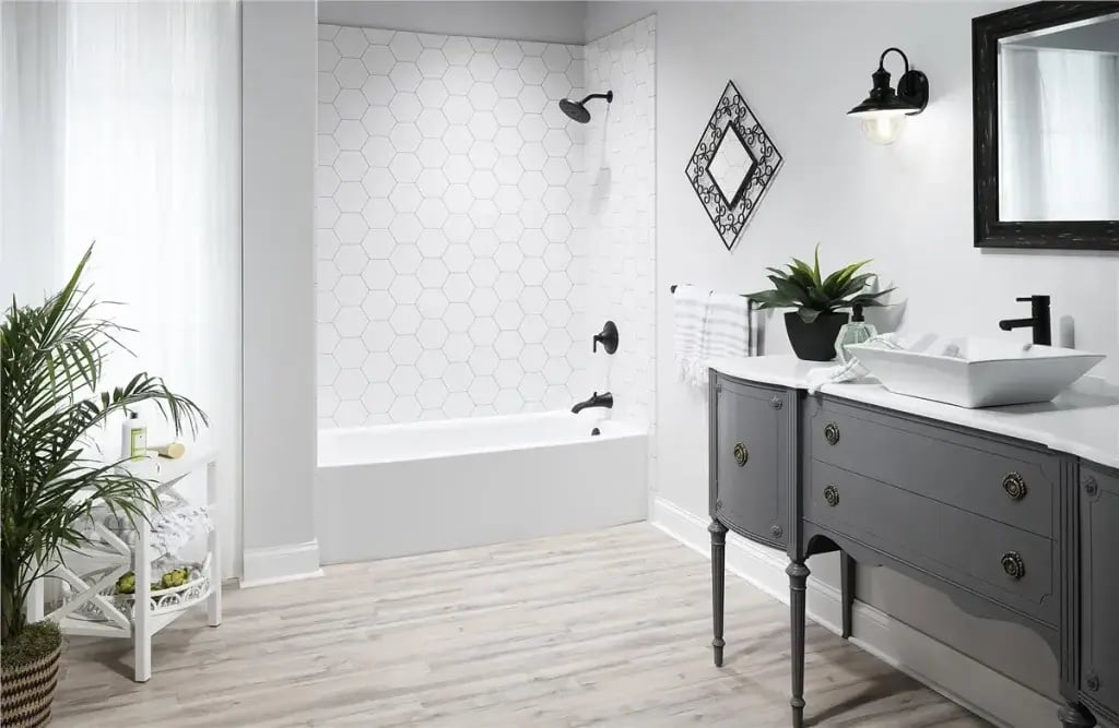 Big-Bear-Lake_Bathroom-Conversions_img1-1024x667